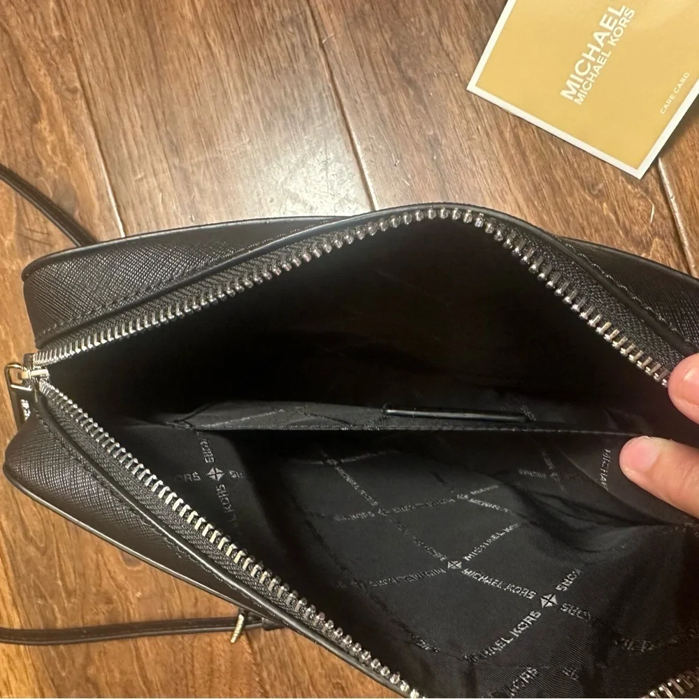 Michael Kors Jet Set Travel Large East/West Crossbody Black Purse NWT - Picture 7 of 14